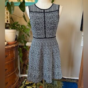 41 Hawthorn Ponte Knit Dress Sz M Fit N Flare Black & White Stretch Knit